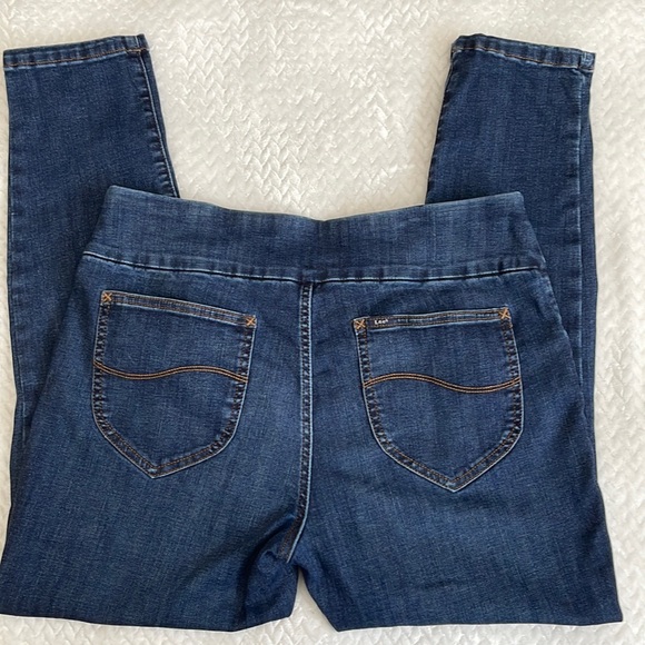 Lee Slim Fit Skinny Mid Rise Sculpting Jean - Picture 3 of 9